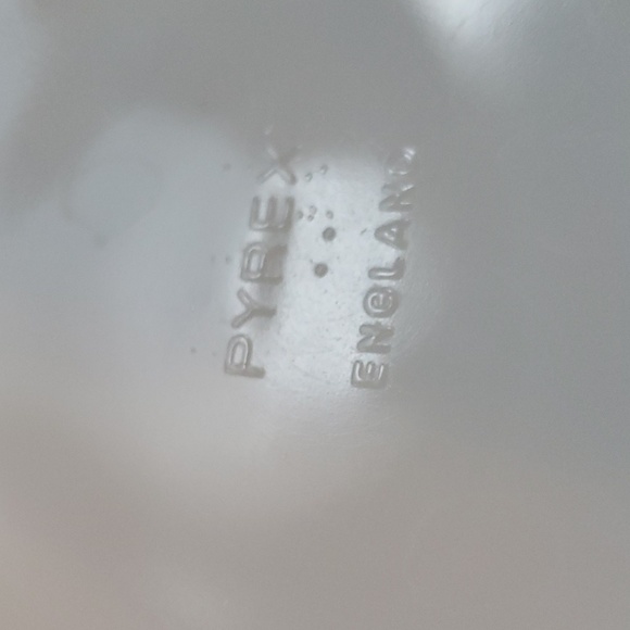 Vintage Pyrex Zoom nesting mixing bowls - Picture 5 of 16